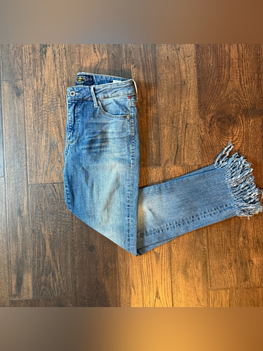 Lucky Brand Light Blue Denim Jeans with Frayed Hem Y2K